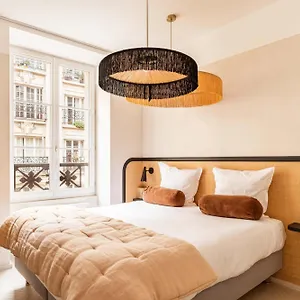 Maison Traversiere 4*, Paris Frankreich